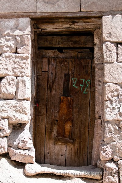 20100406_121240 D300.jpg - Doorway, Avali